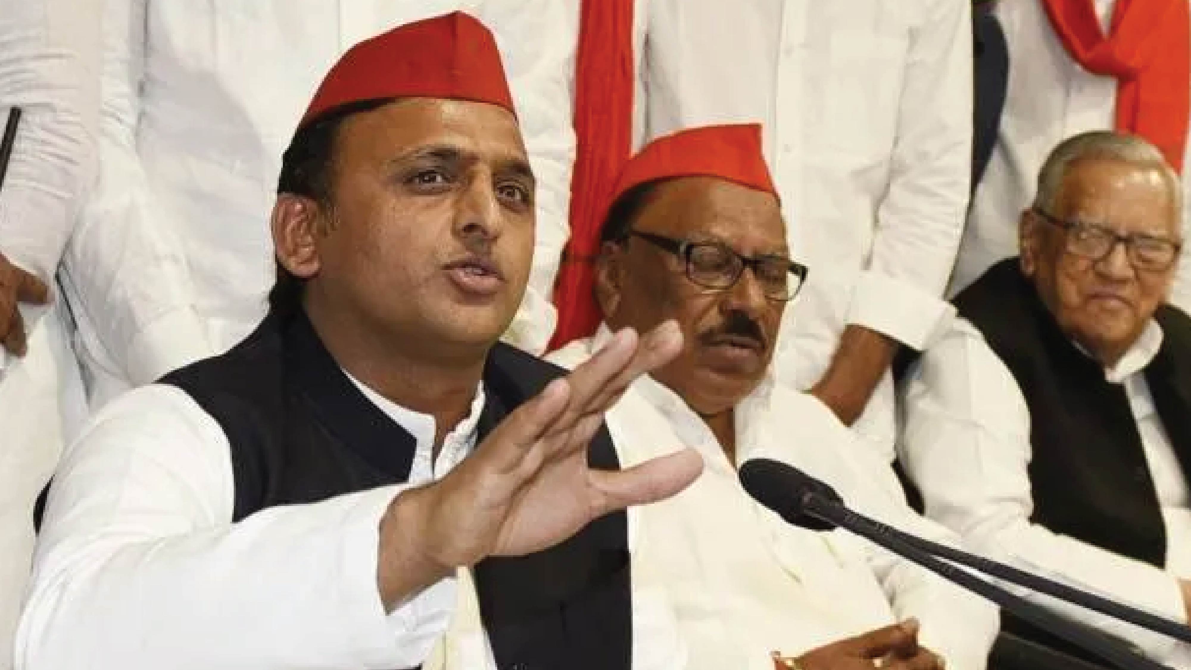 सपा सरकार बनी तो लोकतंत्र सेनानियों को मिलेंगे ₹51 हजार महीना, अखिलेश का ऐलान
