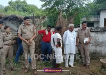 आगरा के स्कूल में गिरा जर्जर गेट और दीवार, 10 साल की बच्ची की मौत