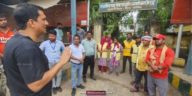 अलीगढ़ नगर निगम ने सफाई कर्मचारियों के वेतन को बढाया,लेकिन रखी कुछ शर्ते, जानिए पूरी खबर