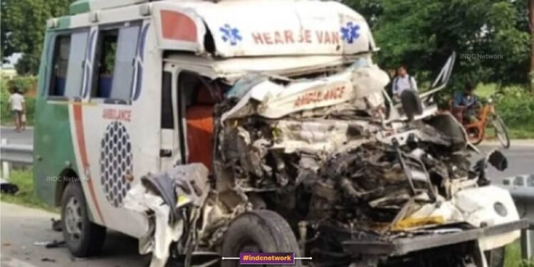 भदोही में दर्दनाक हादसा: खड़े कंटेनर से टकराई एंबुलेंस, दो महिलाओं की मौत, छह घायल