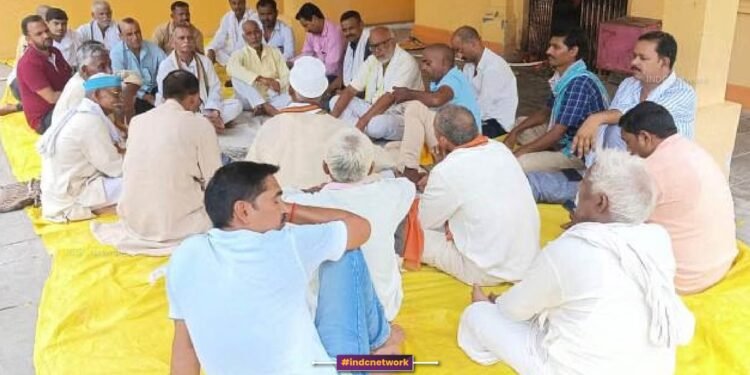 चंदौली में किसानों ने दी चेतावनी, उपजाऊ जमीन पर उद्योग नहीं लगने देंगे