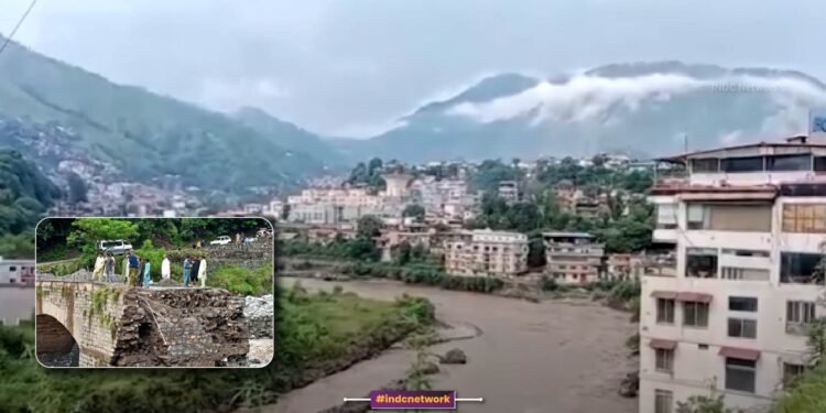 पाकिस्तान और पीओके में भीषण बाढ़ व भूस्खलन से 300 से ज्यादा लोगों की मौत