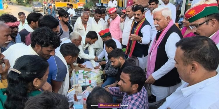समाजवादी पार्टी ने लगाए नि:शुल्क चिकित्सा एवं राहत कैम्प