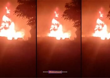 आग की लपटें 1 किमी दूर से दिखाई दी