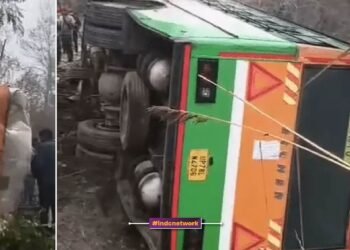 फर्रुखाबाद : कायमगंज में नीलगाय बचाने के प्रयास में रोडवेज बस पलटी, बड़ा हादसा टला