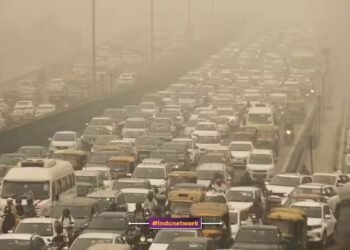 दिल्ली में GRAP-IV लागू: स्मॉग की मार, स्कूल बंद, निर्माण रुका, वाहनों पर सख्ती