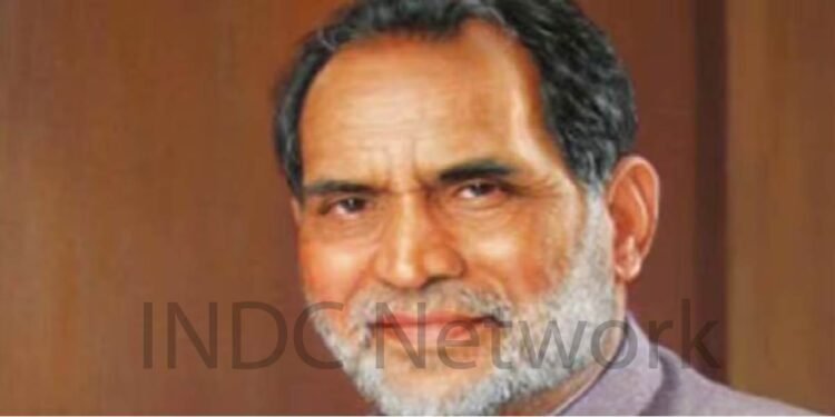 भारत के पूर्व प्रधानमंत्री चंद्रशेखर का संघर्षपूर्ण जीवन, राजनीति और विरासत गाथा