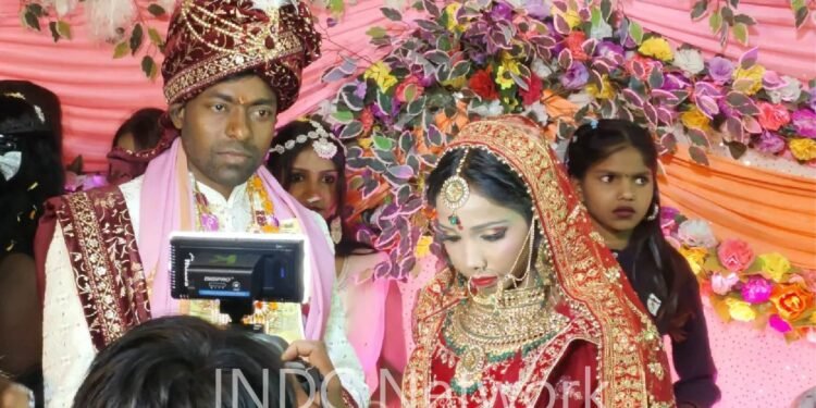 बक्सर में जयमाला के दौरान दुल्हन को मारी गोली, हालत गंभीर