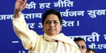 राष्ट्रपति मुर्मू प्रोटोकॉल विवाद पर मायावती की प्रतिक्रिया, कहा संवैधानिक पदों का सम्मान जरूरी