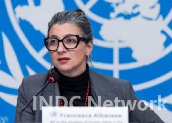 ट्रम्प प्रशासन पर मुकदमा: संयुक्त राष्ट्र दूत अल्बानीज़ के परिवार ने अमेरिकी प्रतिबंधों को दी चुनौती