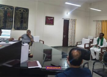 फर्रुखाबाद आलू मंडी में किसानों के शोषण पर भाकियू टिकैत का बड़ा कदम, अजय कटियार ने डीएम से मुलाकात की